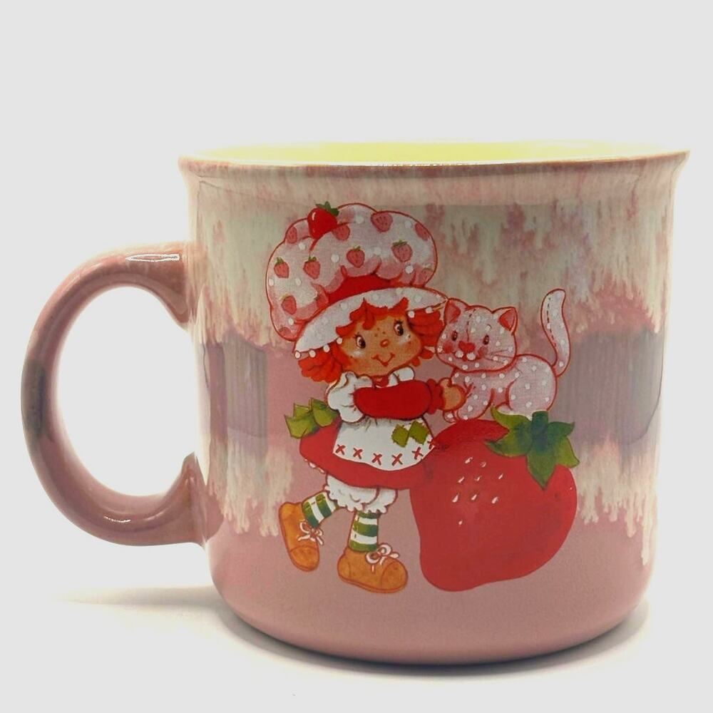 New Strawberry Shortcake Ceramic Coffee Mug, by Silver Buffalo, Pink/Red